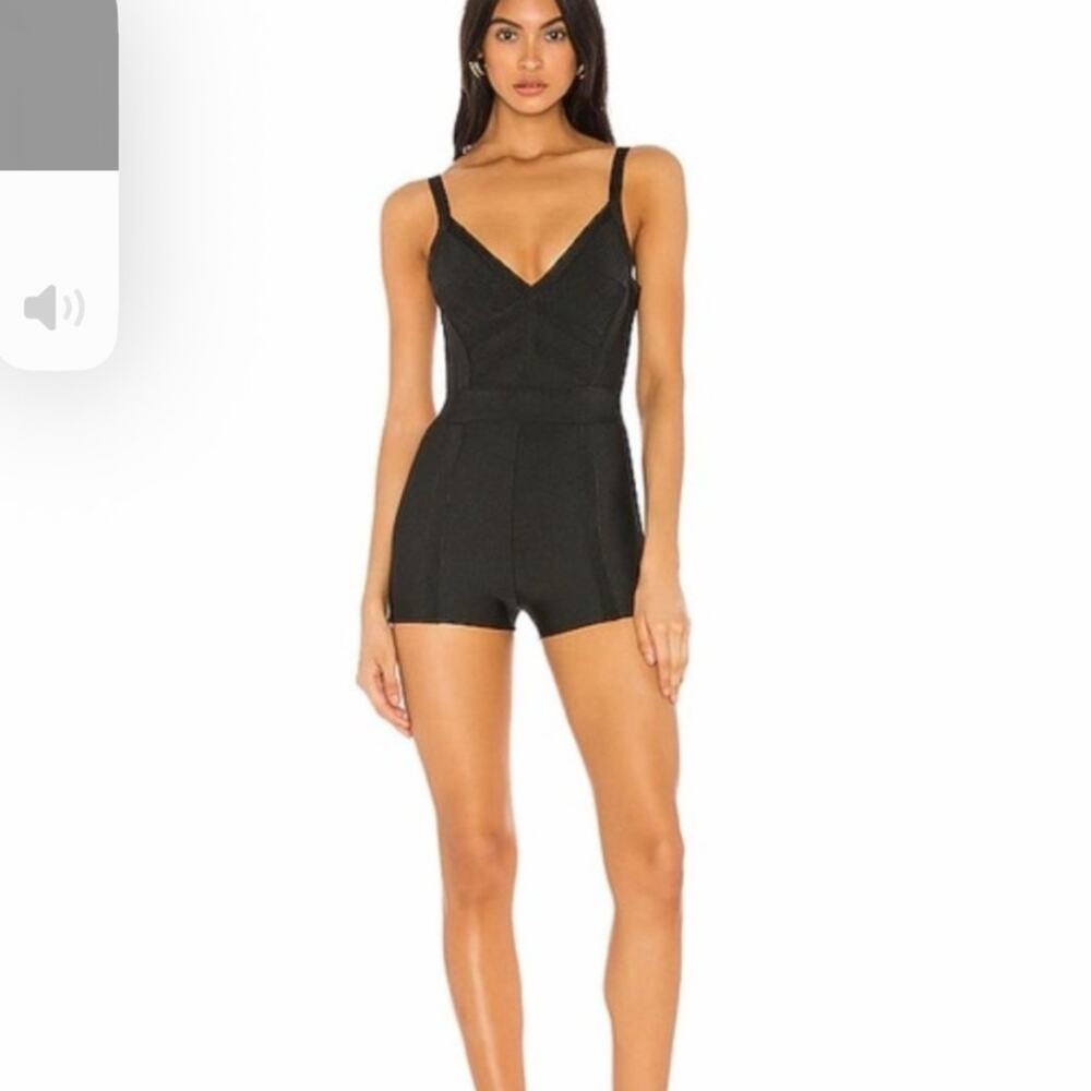 NWT Superdown Destiny Bandage Romper Shorts Size MEDIUM Black BodyCon Stretch